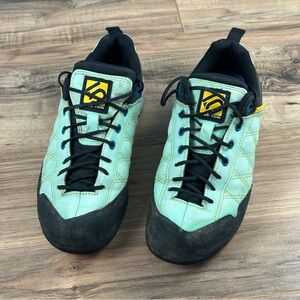 Five Ten 5.10 Guide Tennie Stealth Trail Hike Climbing Shoes Women’s Size 8